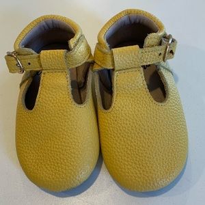 Monkey Feet yellow shoes size 12-18 months